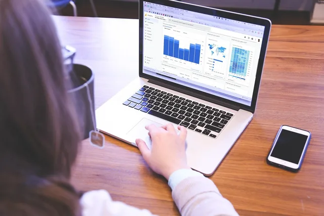 computer, statistics, traffic, digital marketing, website, online marketing, google, analytics, marketing, online, seo, digital, statistics, digital marketing, digital marketing, digital marketing, website, google, analytics, analytics, seo, seo, seo, seo, seo. Nutzungsverhalten und demografische Merkmale trennen