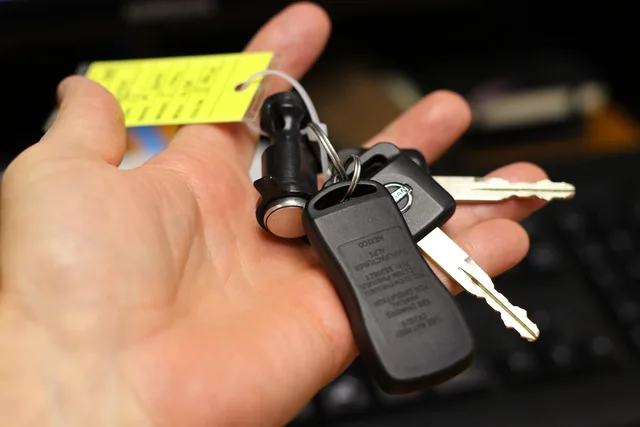 hand, car car delivery, car keys, keys, sale, car wallpapers, vehicle, service, car, transportation, business. Wiederkauf, Verlängerung und Nutzung unterscheiden